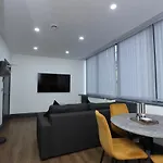 New Oxford House Apartments By Happy Days