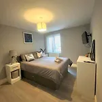 Modern Apartment In The Heart Of Kensington