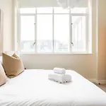 Stunning Waterfront View Apartment By Bold Apartments