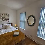 City Centre - Comfy 6 Beds - Up To 30 Percent Off - Contractors Delight