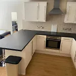 2 Bedroom Flat, City Centre
