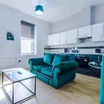 Stylish Apartment Located In The City Centre Of Liverpool - Web-Exclusive Offers At A-Kapartments