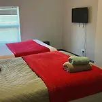 Cozy Large Sized 4 Bedroom Flat