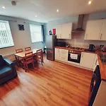 54 Canning Street