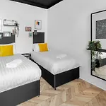 Stanley House - Air Host & Stay - 4 Bedroom