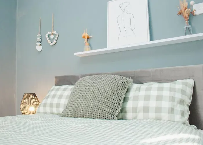 Hearty 2-Br House Close To City Centre
