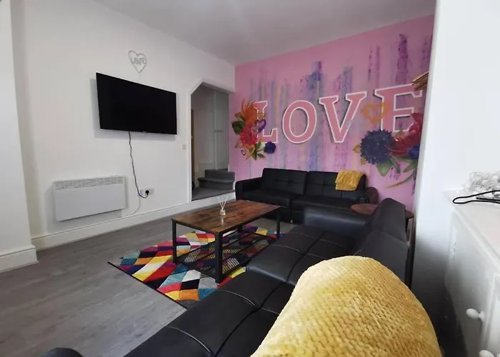 \'The Love Nest\' Apartment Liverpool, Netflix