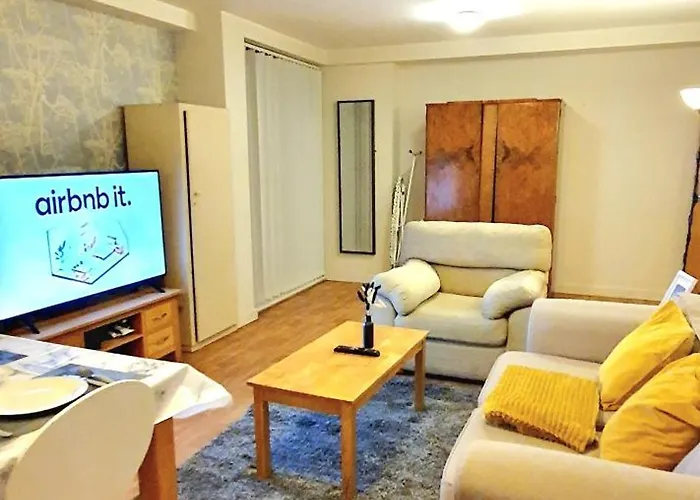 Luxury Lime Street 3Bedroom Home