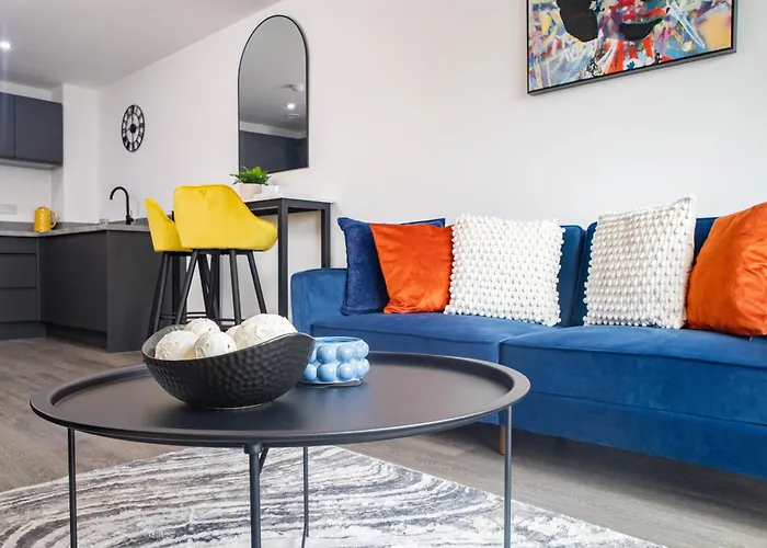 Renaissance Suite - 2Bed - Sleeps 7 - Central