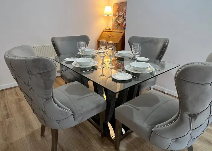 Liverpool Rose House Stylish 3 Bed Near Anfield And Goodison Park