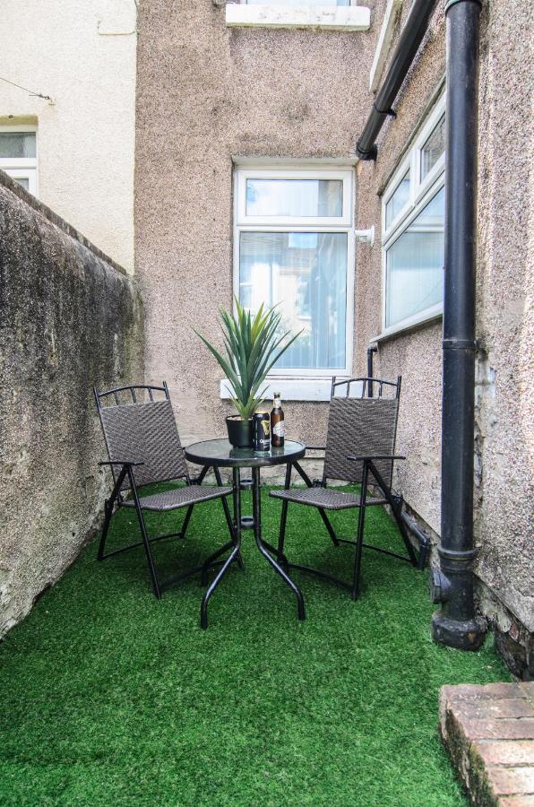Riverpool - Luxry Suits For Football Fans Near Anfield Stadium *