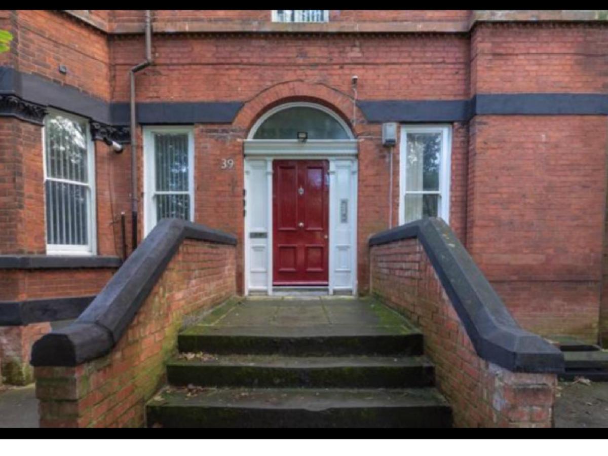 Apartment No 9 At Ivanhoe - Large 2 Bed Near Sefton Park And Lark Lane