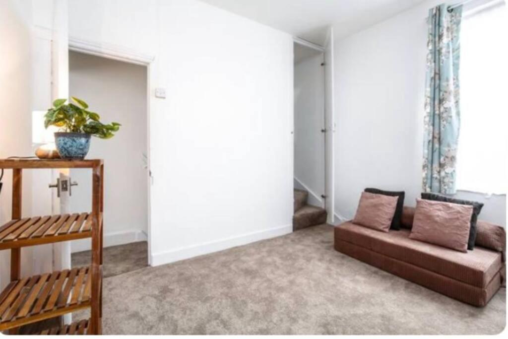 Hywel's Place Liverpool