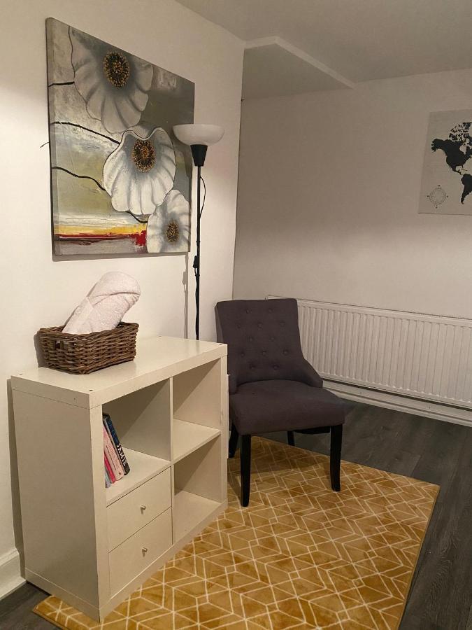 Stays - Doublebed In Centre