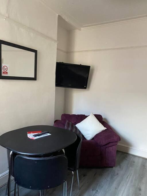 Whitland Short Stays Apartment *