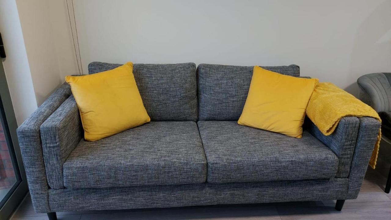 Charming 1-bed In Liverpool