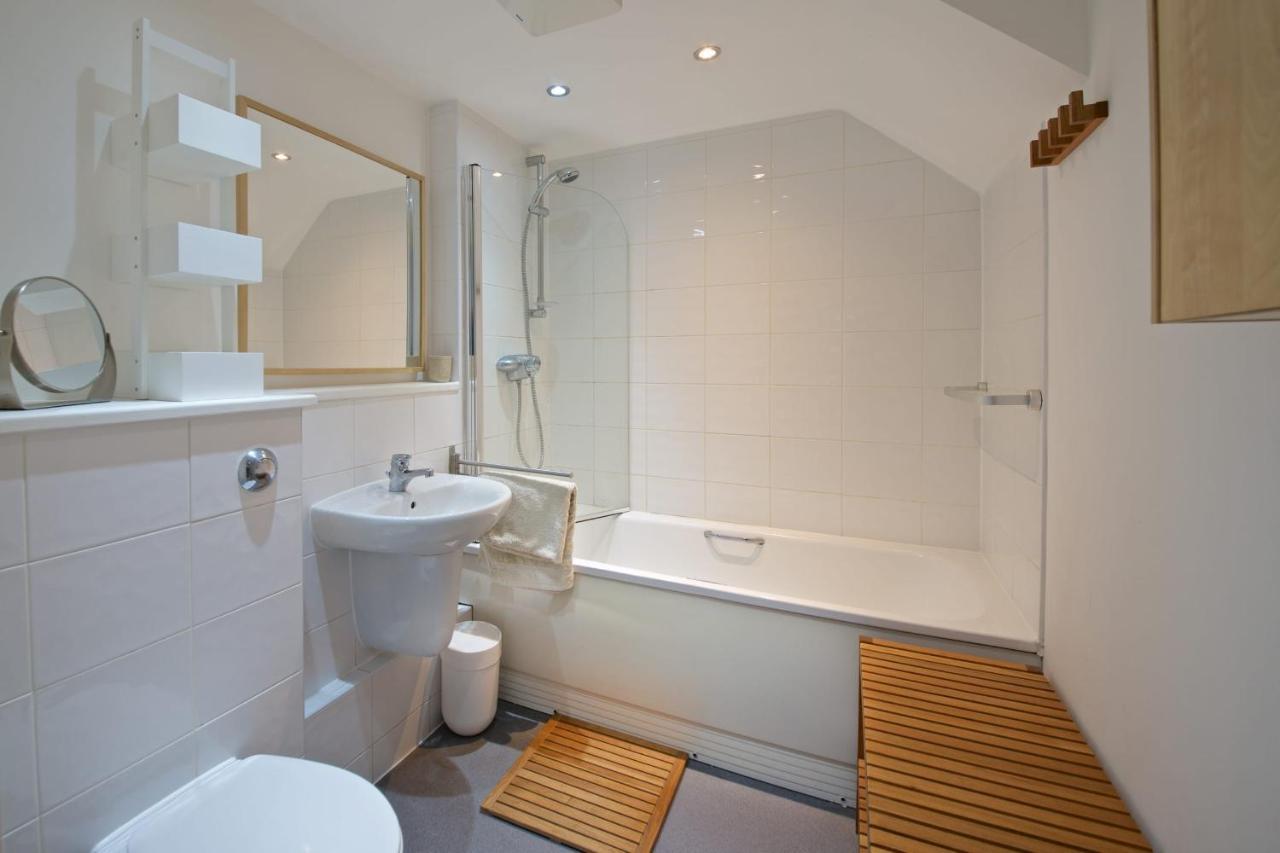 Guestready - Splendid 2 Bed With Parking 2-mins Walk To Chinatown *