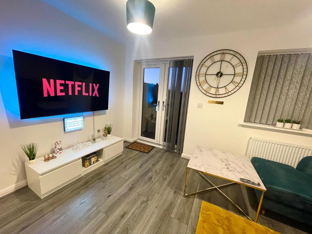 Homely New Build House With Anfield Stadium View Holiday home Liverpool