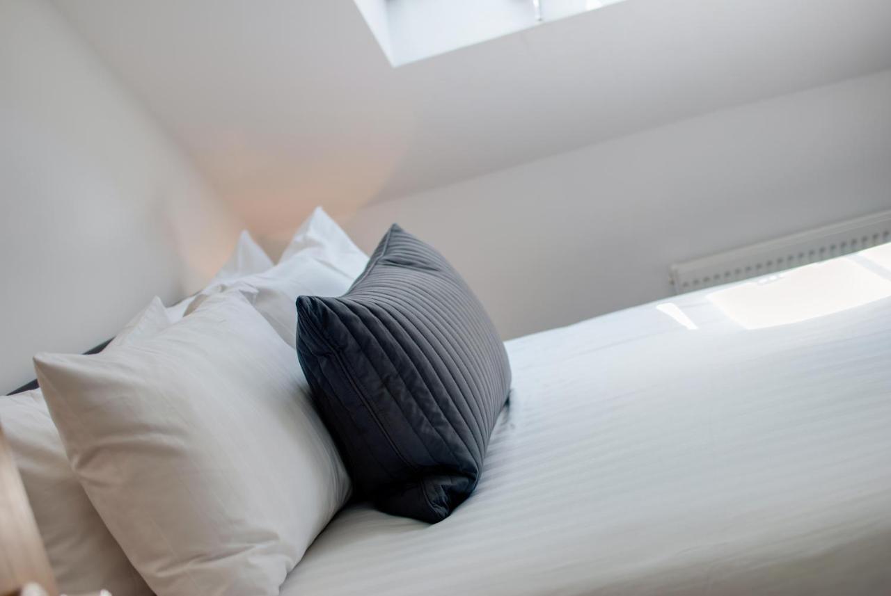 Apartment Base Serviced - Sir Thomas Street *