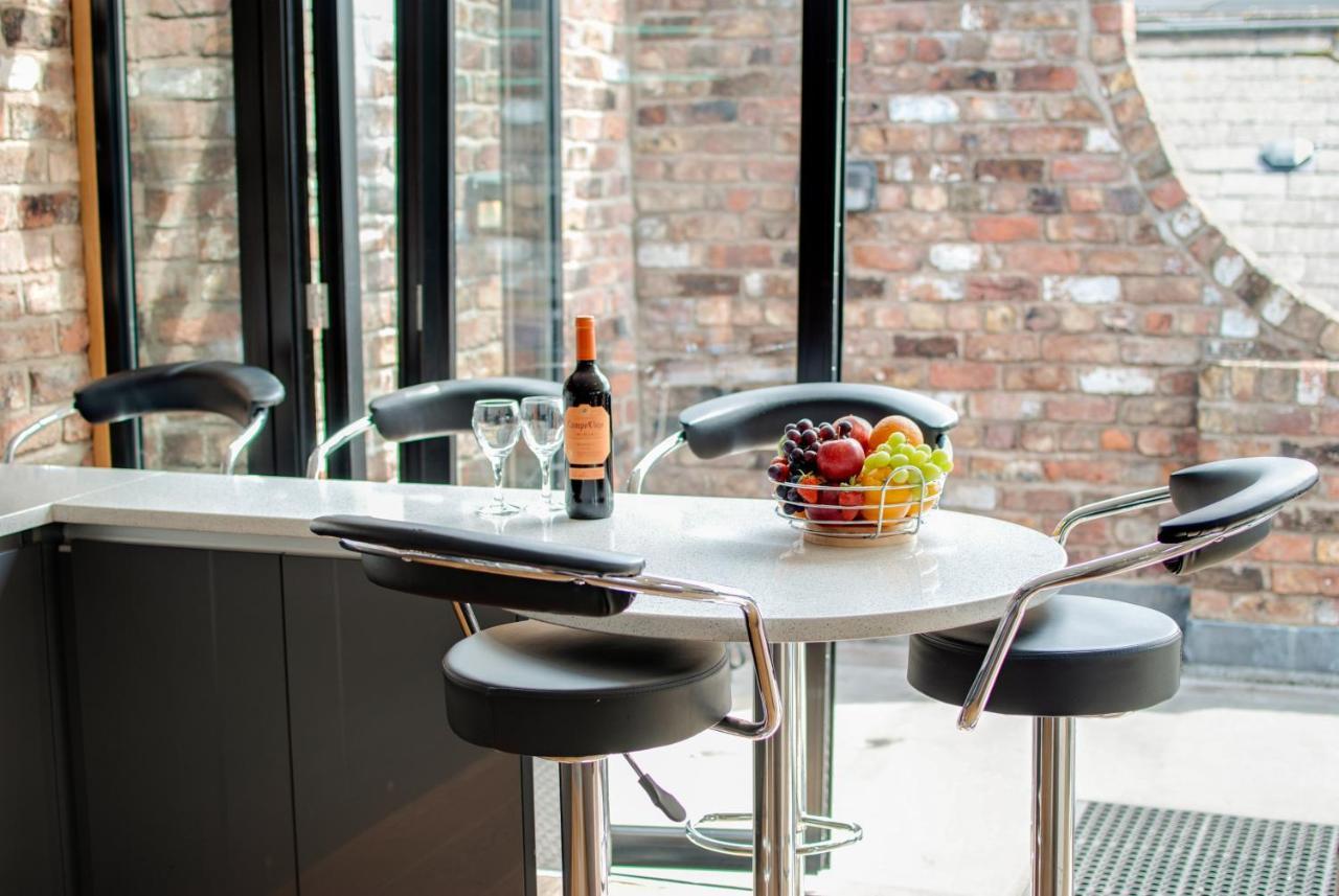 Base Serviced - Sir Thomas Street Apartment Liverpool