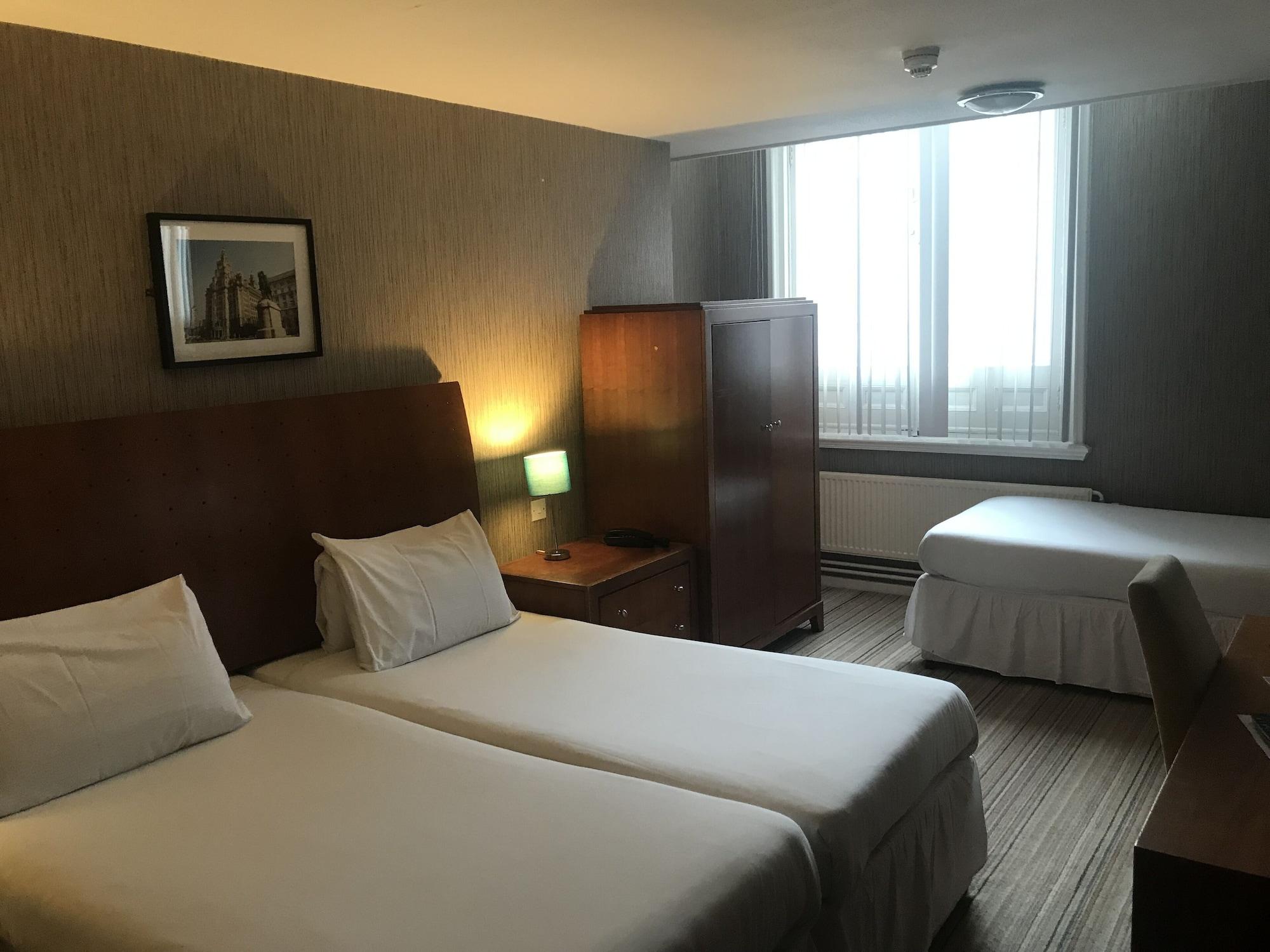 The Sir Thomas 3*