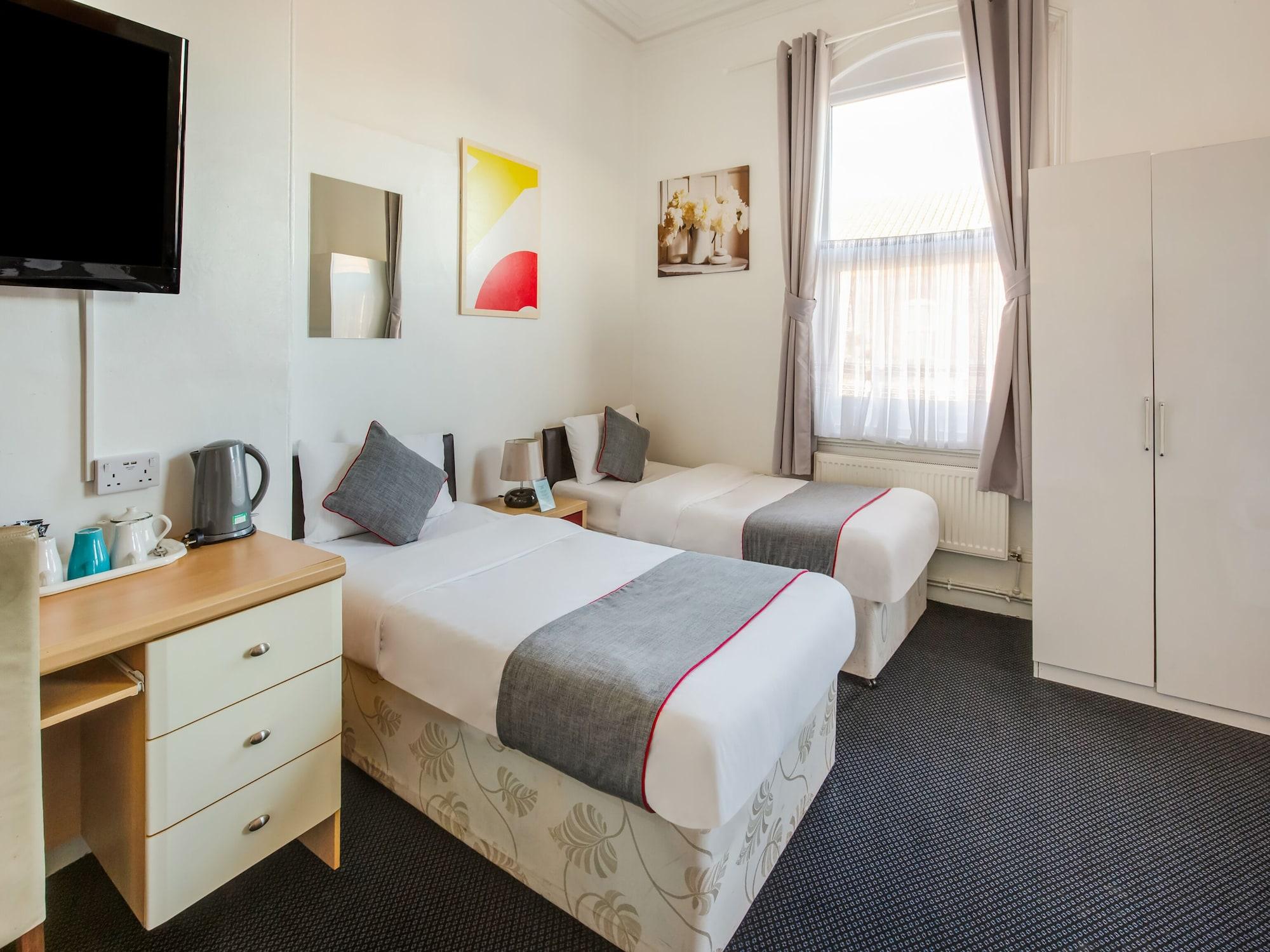 Inn Oyo Palatine 2*