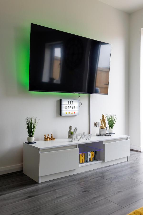 Homely New Build House With Anfield Stadium View Liverpool