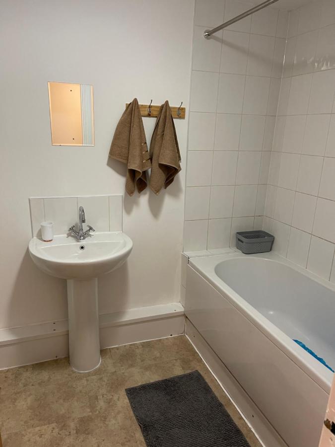 Modern, Quiet, Sleeps 10, Anfield, Tourists, Apartment Liverpool