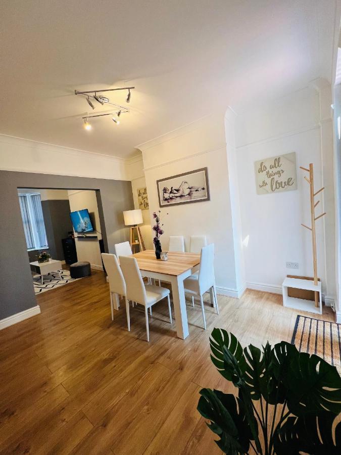 Apartment Luxurious Modern House In Anfield! Close To Lfc, Efc, Centre!!!