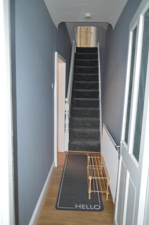 Apartment Luxurious Modern House In Anfield! Close To Lfc, Efc, Centre!!!