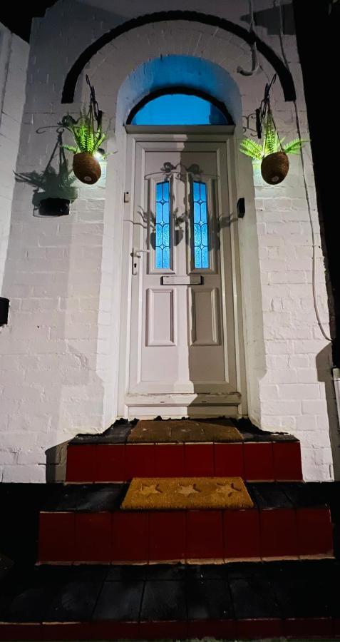 Apartment Luxurious Modern House In Anfield! Close To Lfc, Efc, Centre!!!