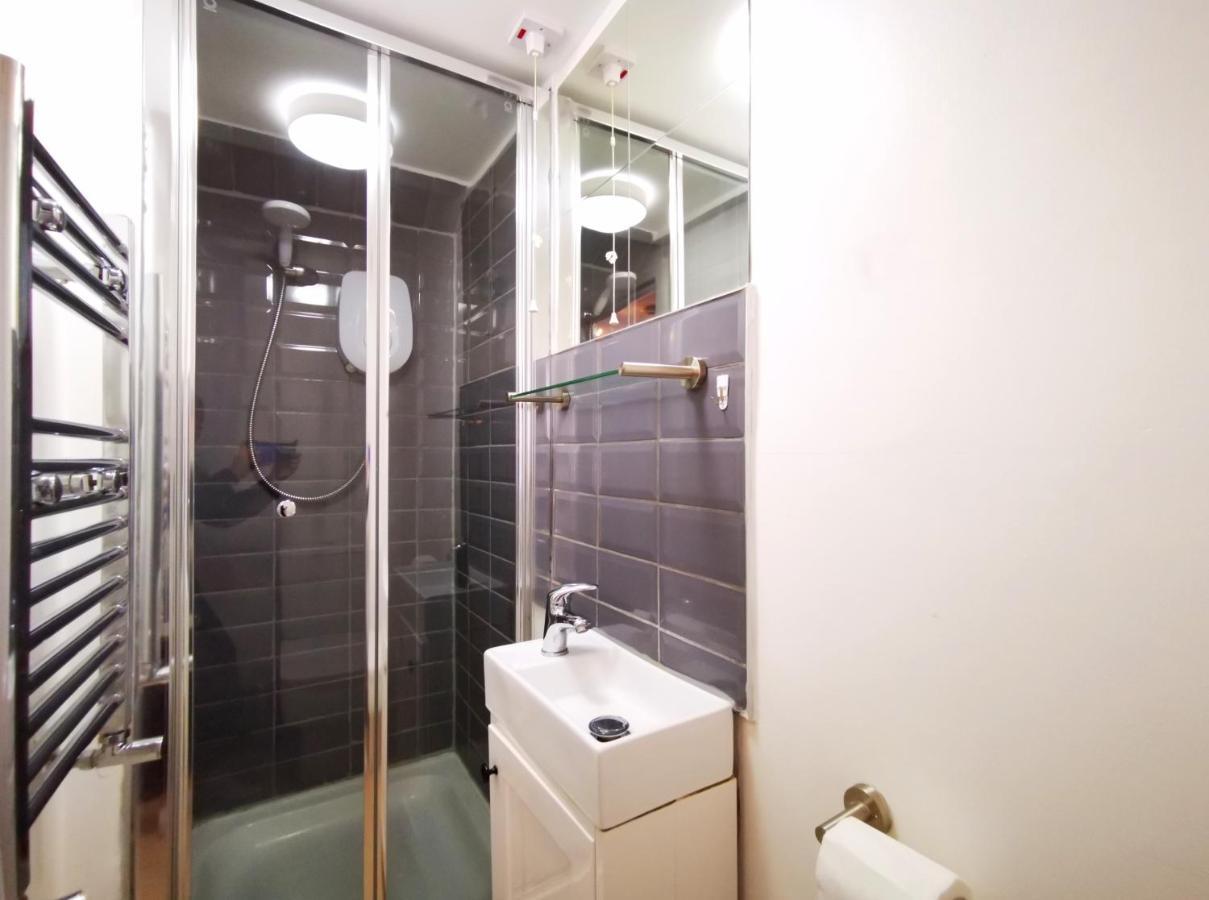 Spacious Townhouse 5 Mins To Centre With Free Parking Holiday home Liverpool