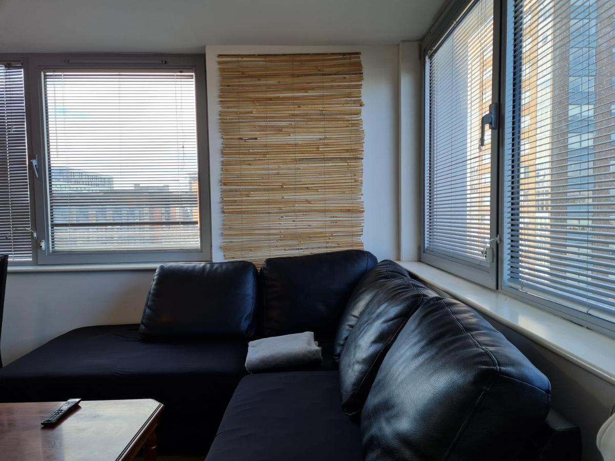 Apartment Sidemerseylivingscouk - Two-bedroom Ground-floor Self Check-in *