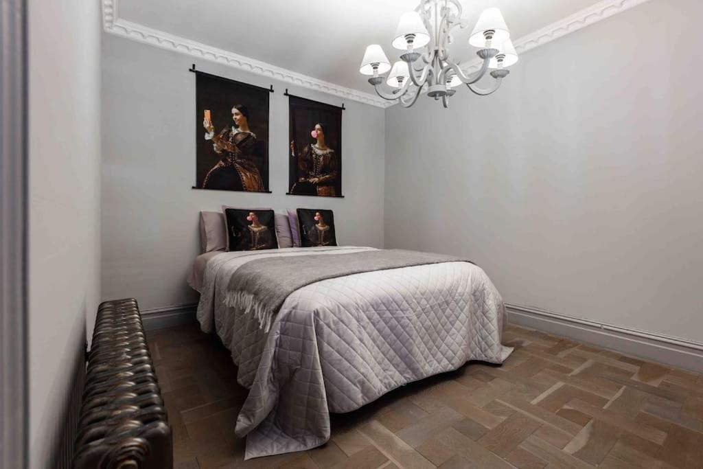 Centre Georgian Townhouse *
