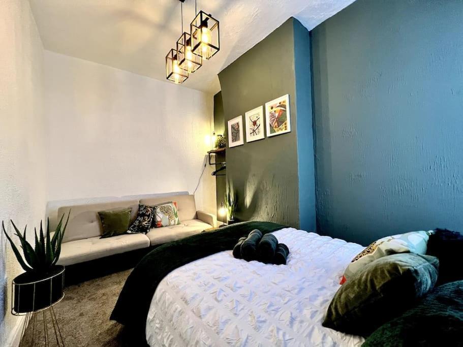 *hot* Fantastic 3/4 Beds Town House In Anfield Stadium Liverpool