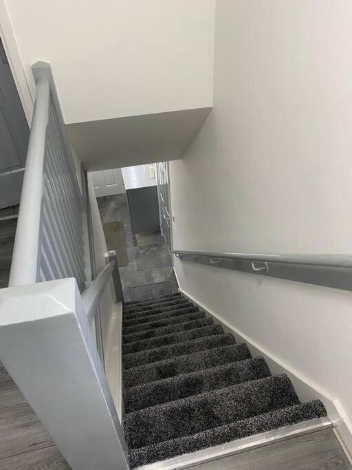 2 Bed House Sleeps 4-5 Holiday home Liverpool