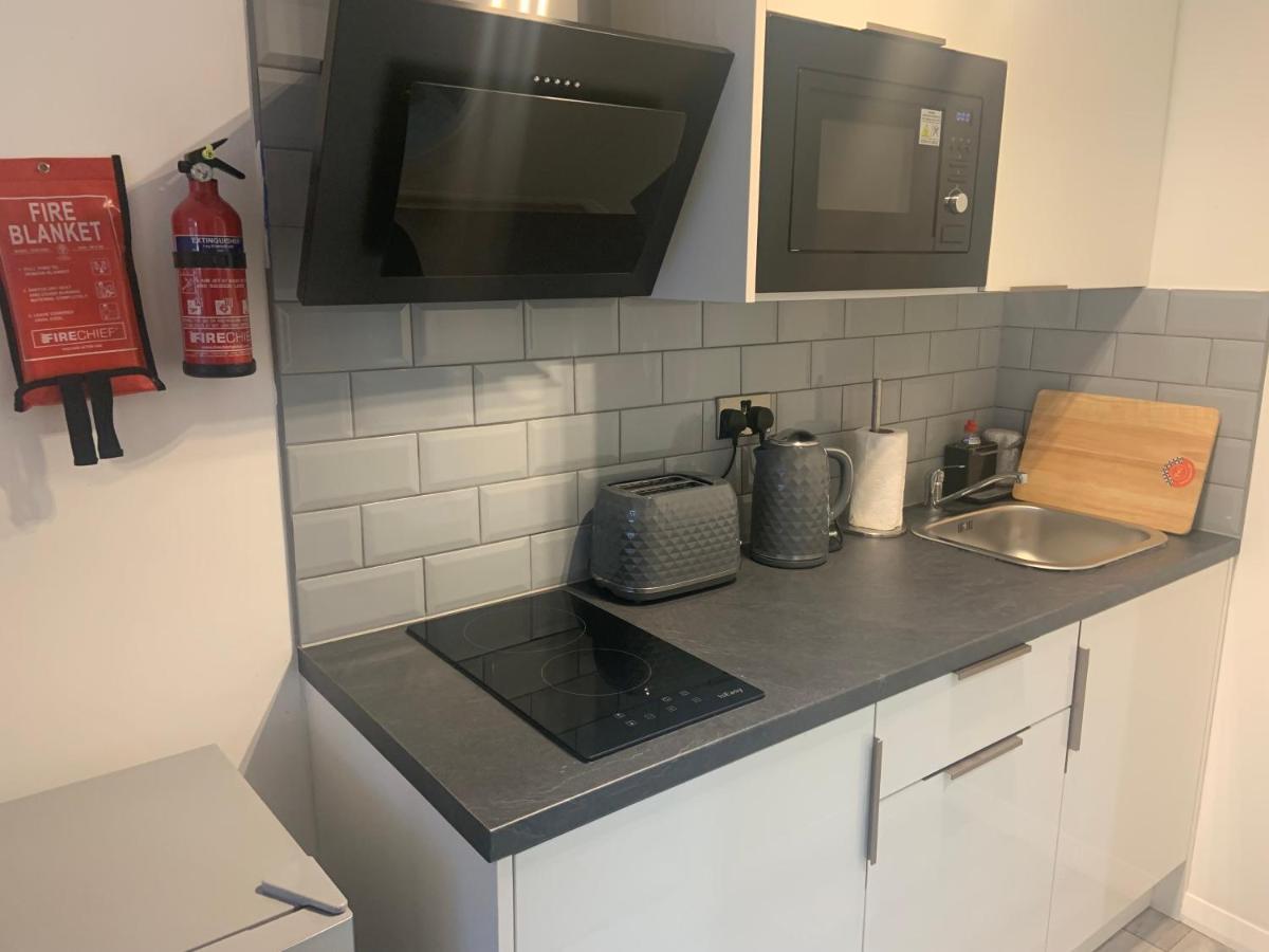 Bloomsbury House - Modern Near Anfield Apartment