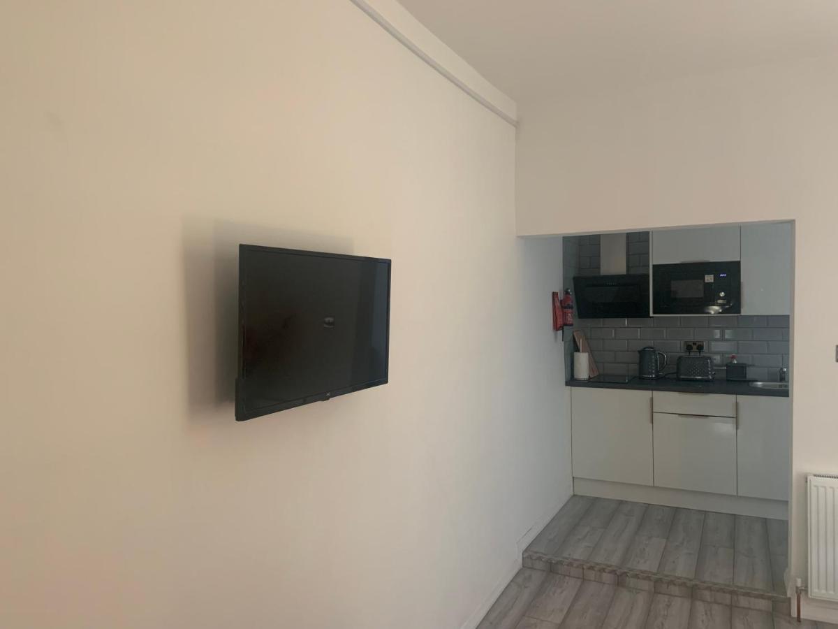 Bloomsbury House - Modern Near Anfield Apartment