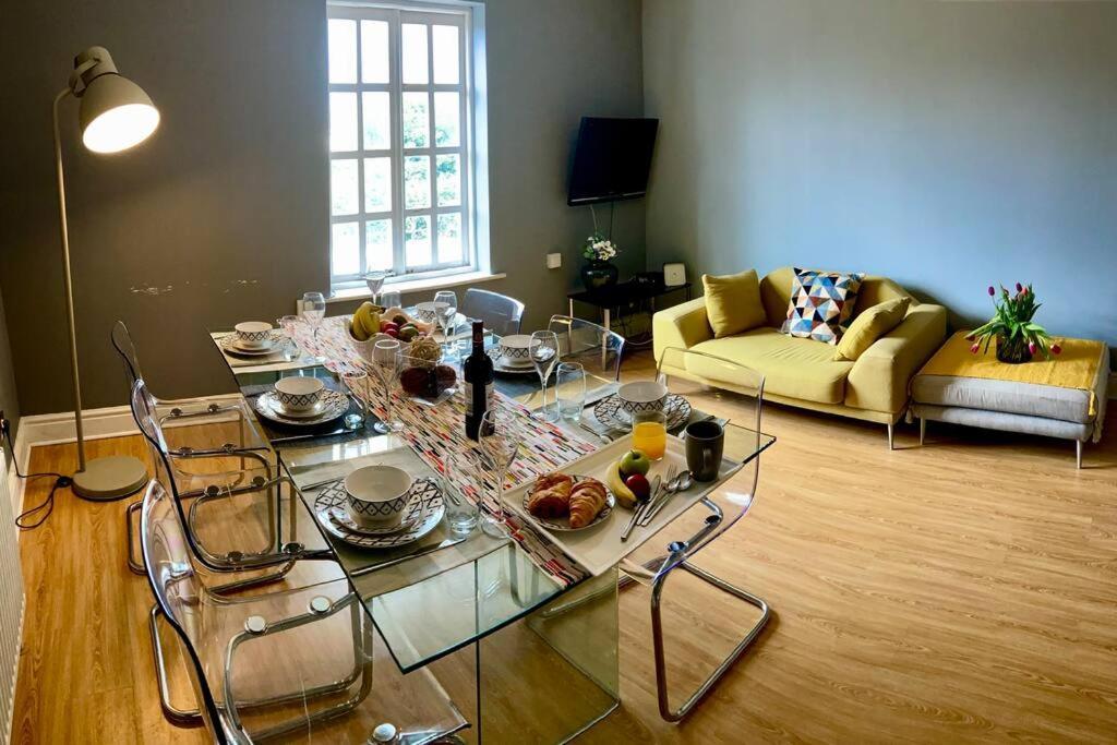 Apartment The Anfield Venue- 3 Bedrooms *