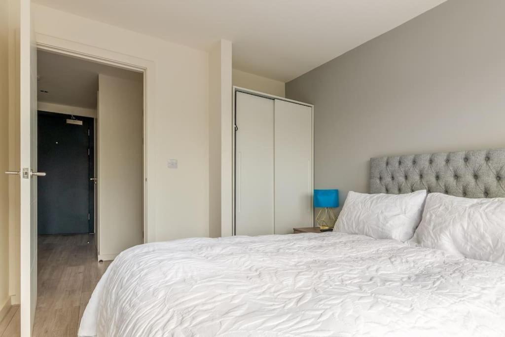 Executive Modern One Bedroom Close To Lime Street Train Station And Centre Apartment Liverpool