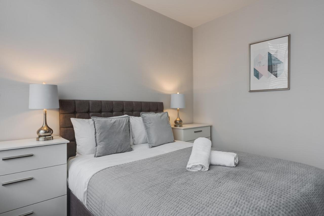 Tower Building, Liverpool, L3 1bh By Resify Apartment