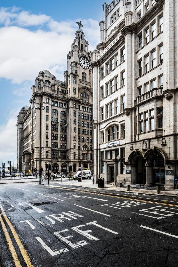Tower Building, Liverpool, L3 1bh By Resify Apartment