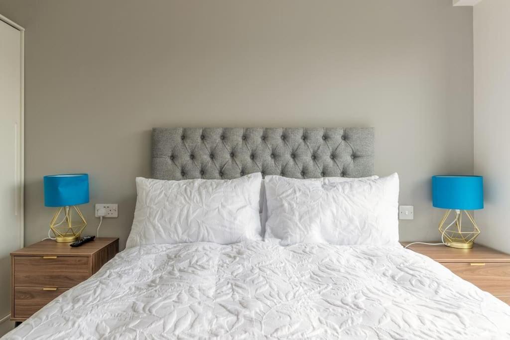 Executive Modern One Bedroom Close To Lime Street Train Station And Centre Apartment *