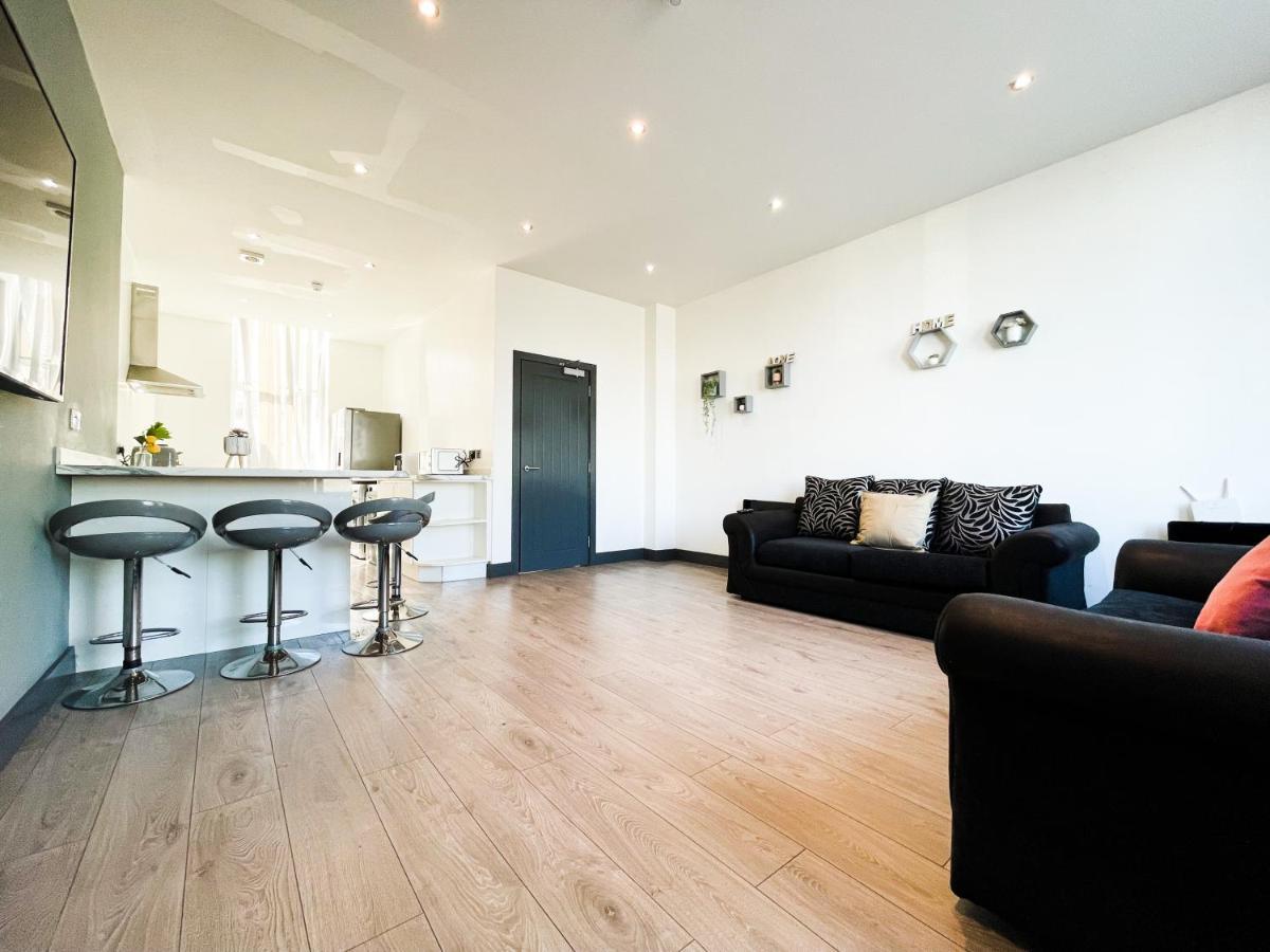 Modern Downtown Sanctuary Homestay