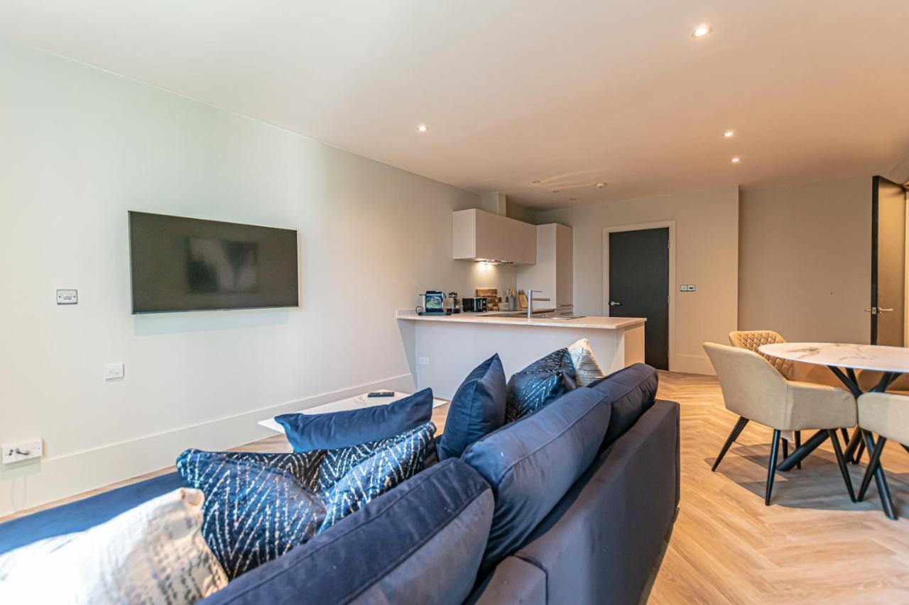Host - Malmaison *