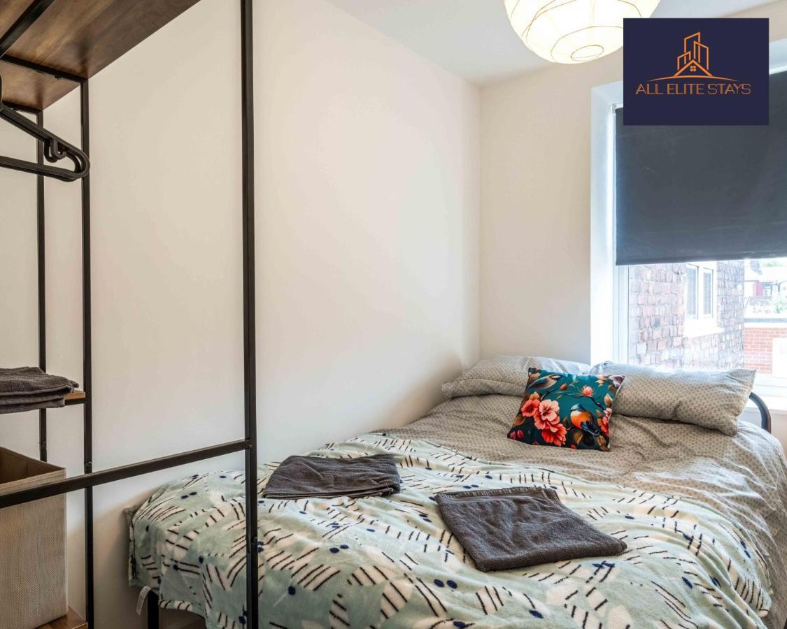 Swan House: With Free Parking Apartment Liverpool