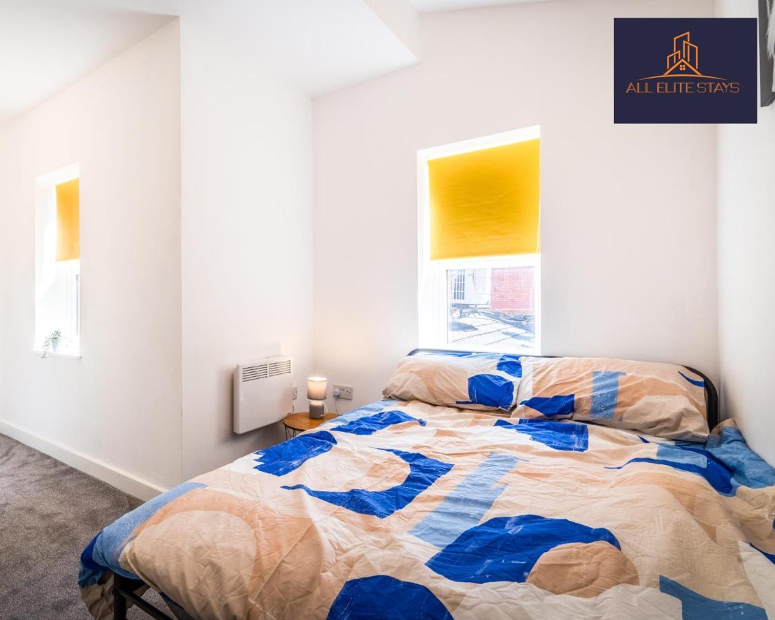 Swan House: Stylish Centre With Free Parking *