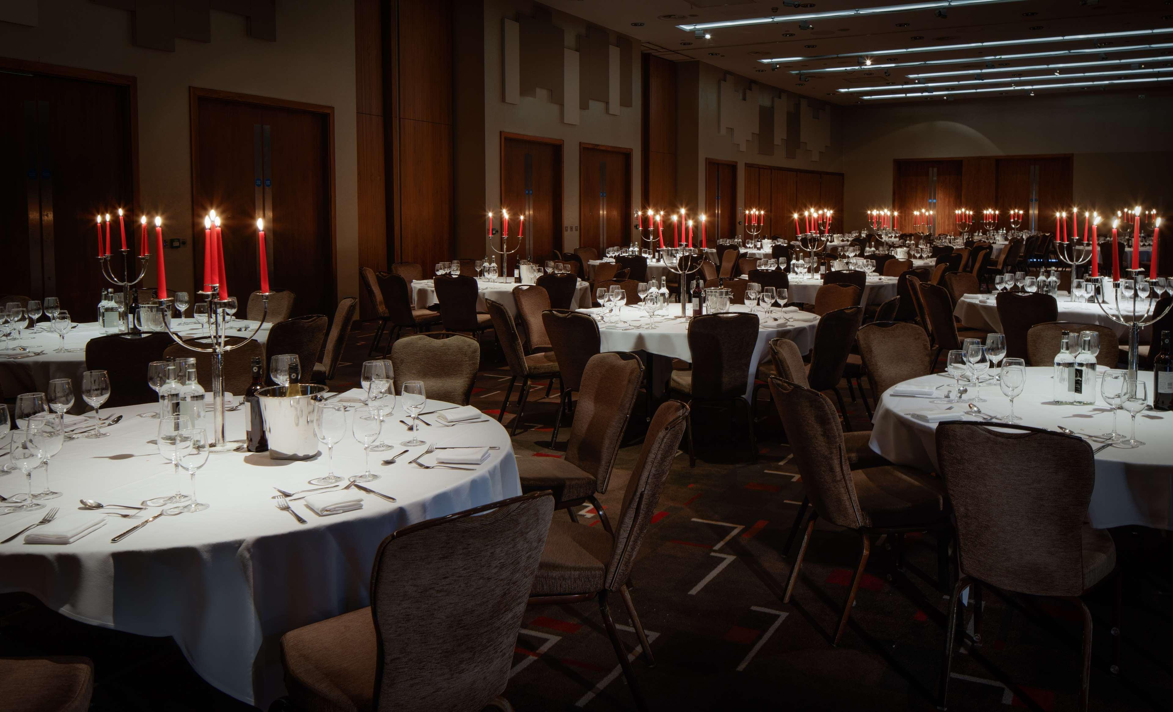 Hilton Centre Hotel 4*