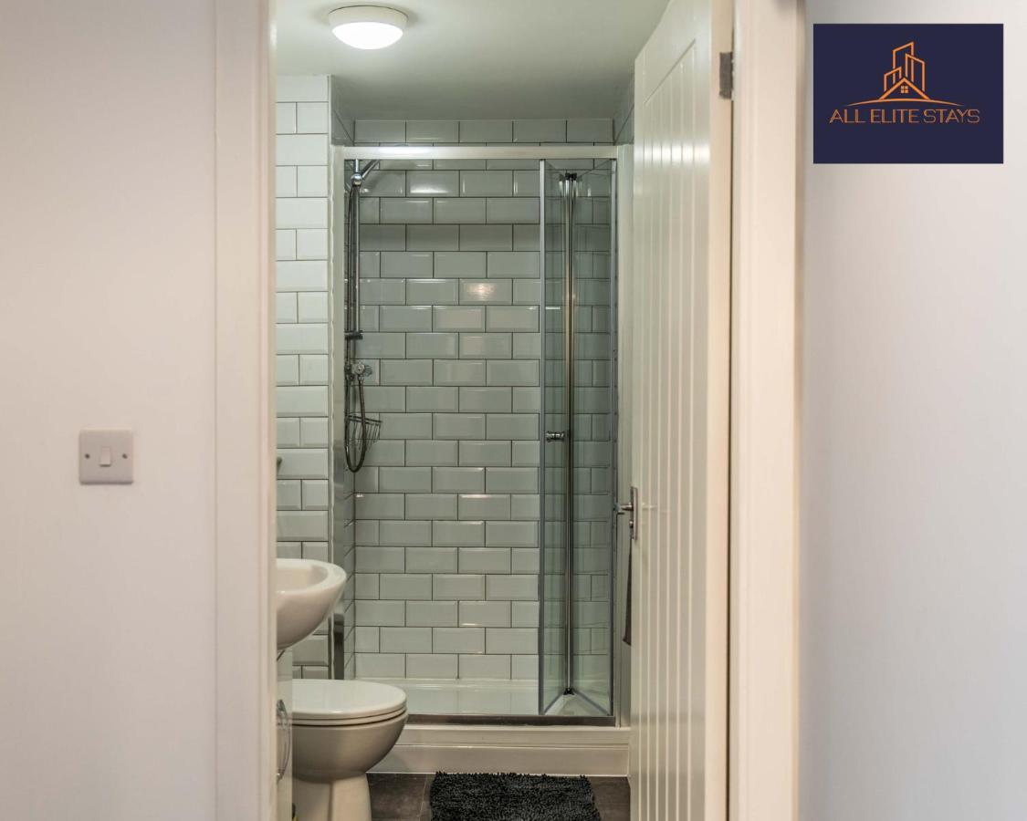 Apartment Swan House: With Free Parking *