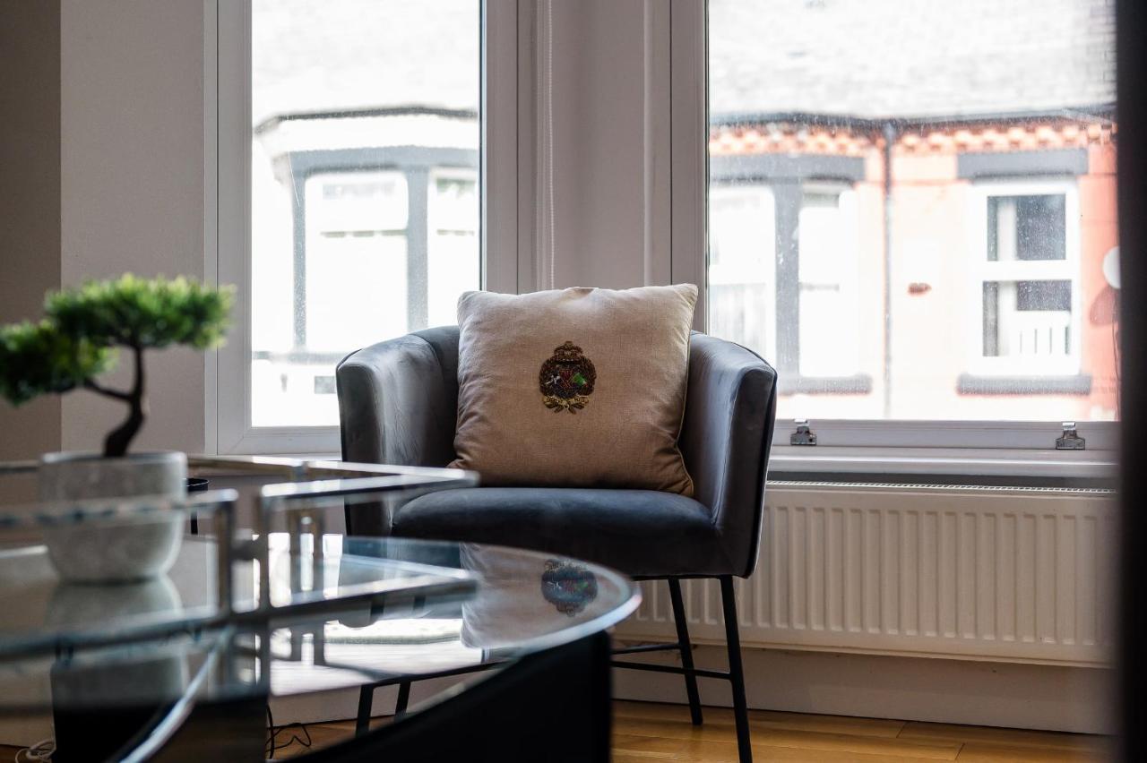 Apartment Host & - Kensington Quarters